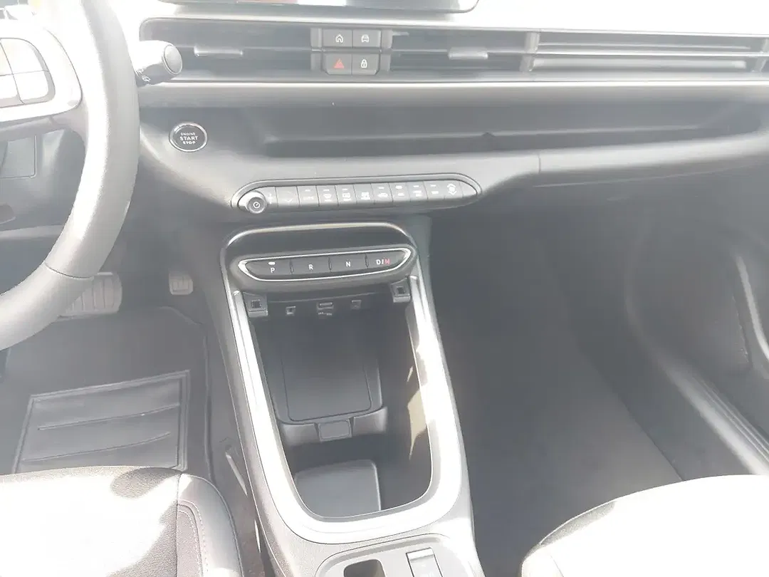 Jeep Avenger e-Hybrid Altitude - Thumbnail 8
