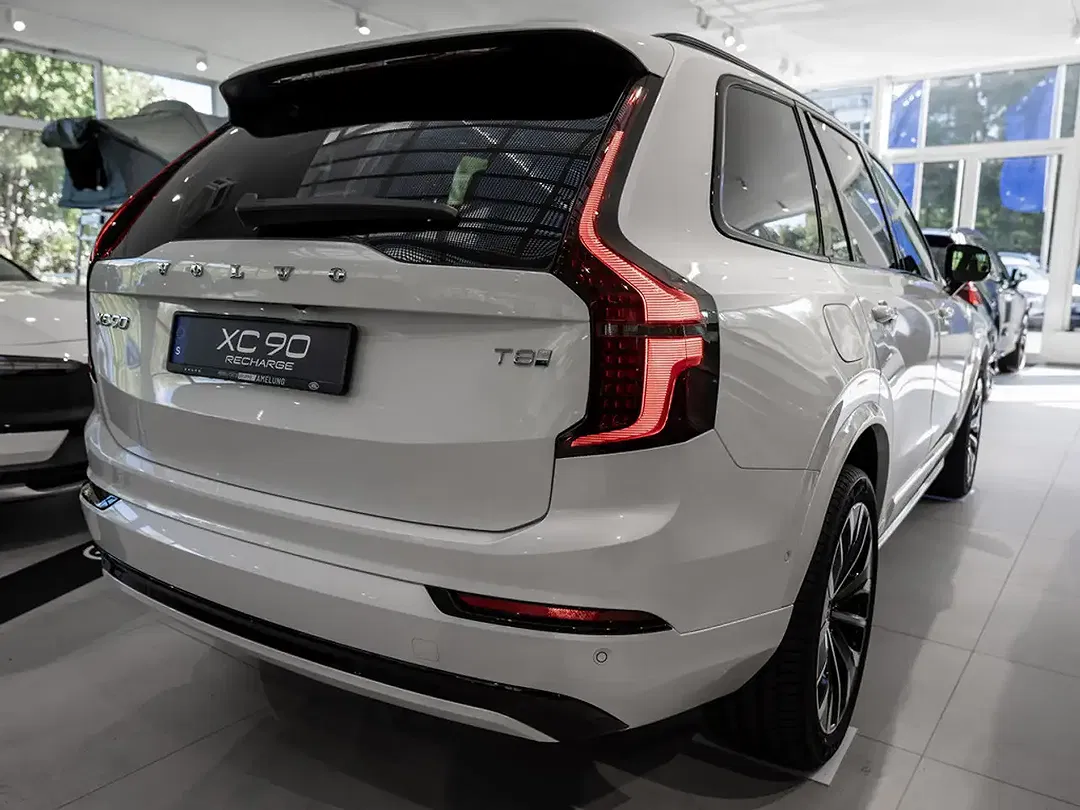 Volvo XC90 T8 PHEV Hybrid AWD Recharge Plus Dark - foto 2
