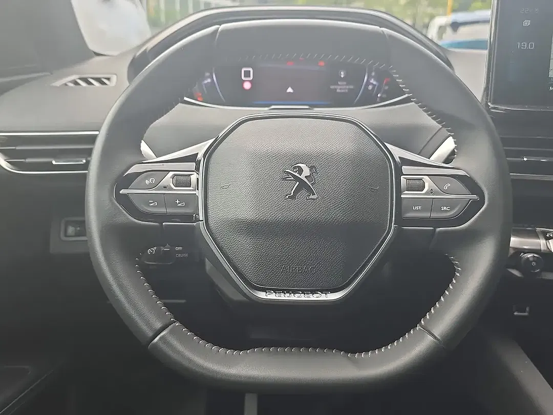 Peugeot 5008 130 PureTech Allure Pack - Thumbnail 6