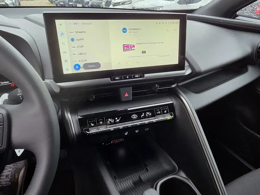 Toyota C-HR Hybrid Teamplayer - Thumbnail 13