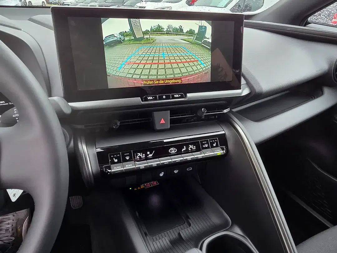 Toyota C-HR Hybrid Teamplayer - Thumbnail 14