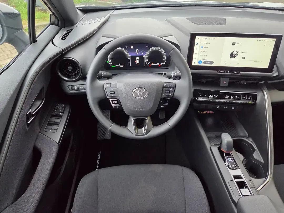 Toyota C-HR Hybrid Teamplayer - Thumbnail 9