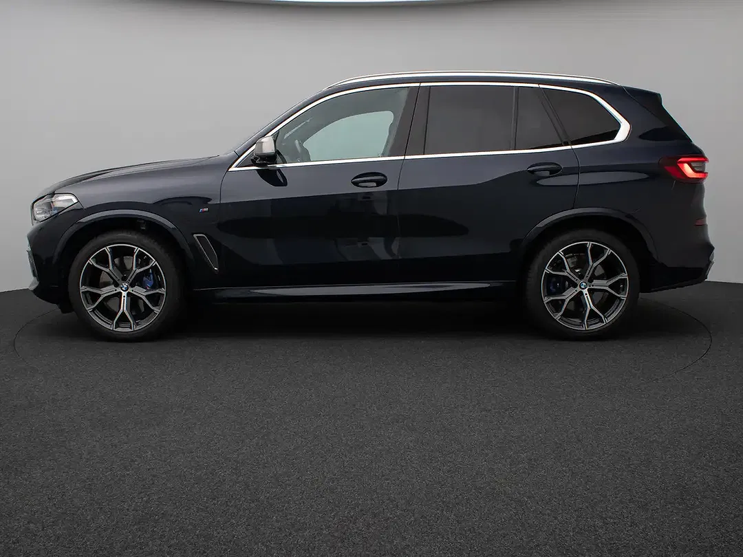 BMW X5 M - Thumbnail 6