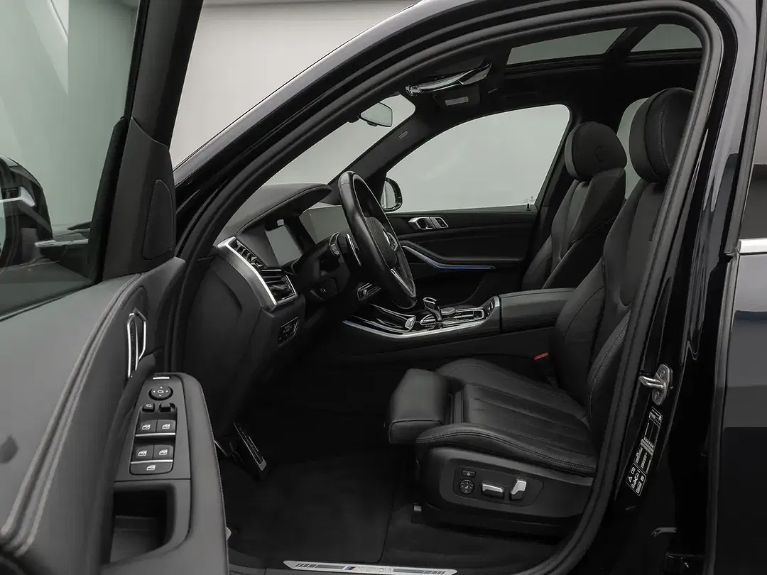 BMW X5 M - Thumbnail 10