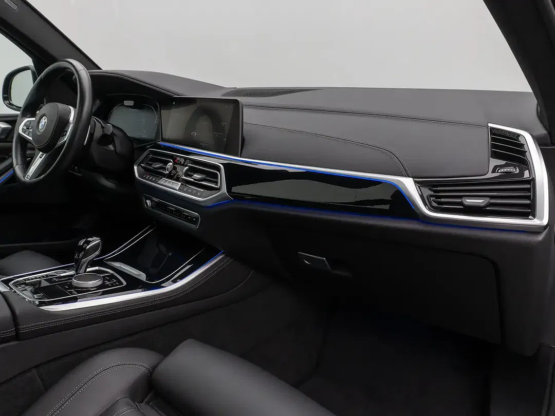 BMW X5 M - Thumbnail 12