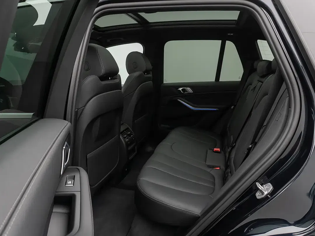 BMW X5 M - Thumbnail 13