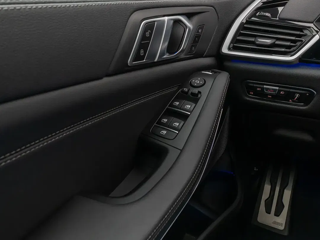 BMW X5 M - Thumbnail 18