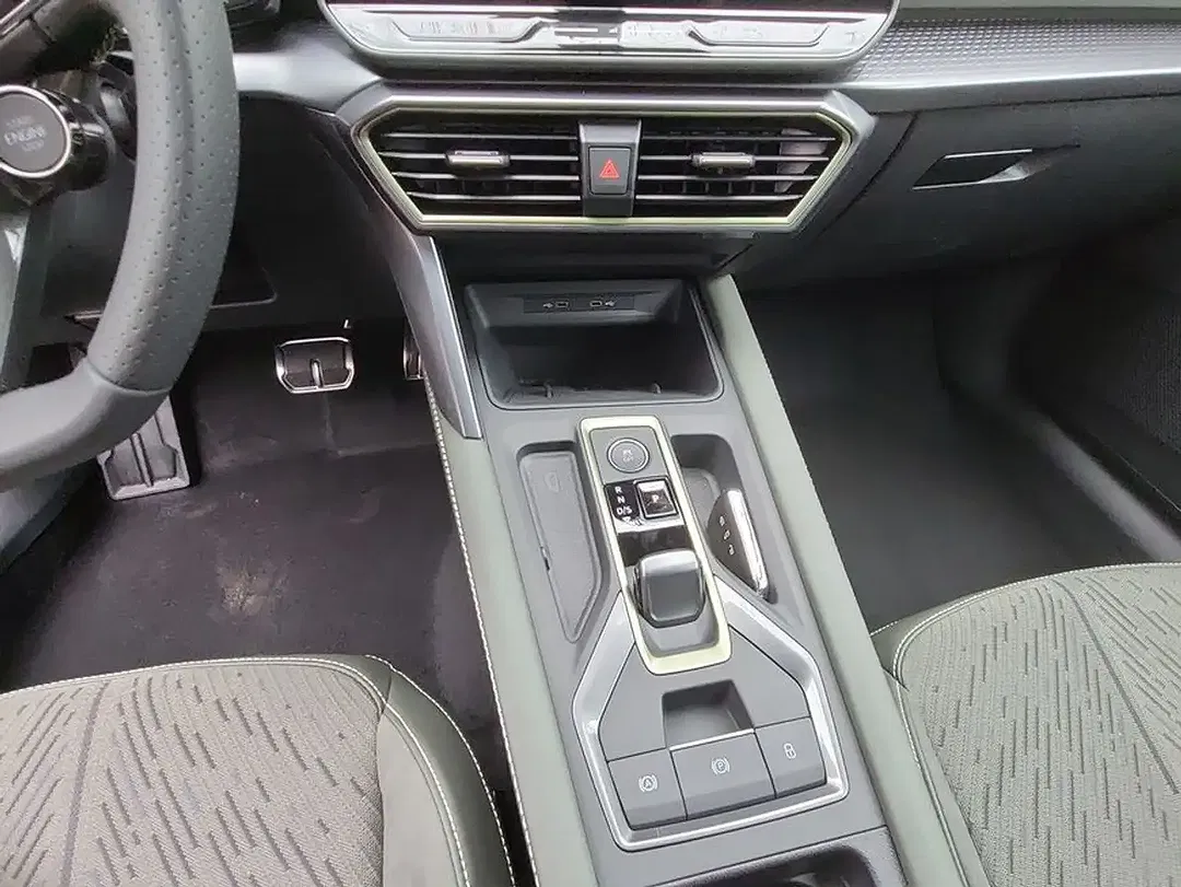 CUPRA Formentor 2.0 TSI 4Drive VZ Matrix LED Tribe Edition - Thumbnail 14