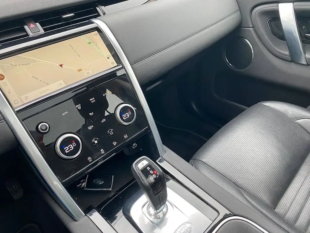 Land Rover Discovery Sport 4x4 PHEV R-Dynamic - Thumbnail 14