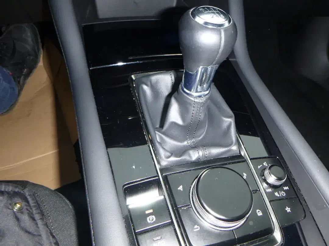 Mazda 3 2.0 SKYACTIV-X MHEV Selection Design - Thumbnail 13