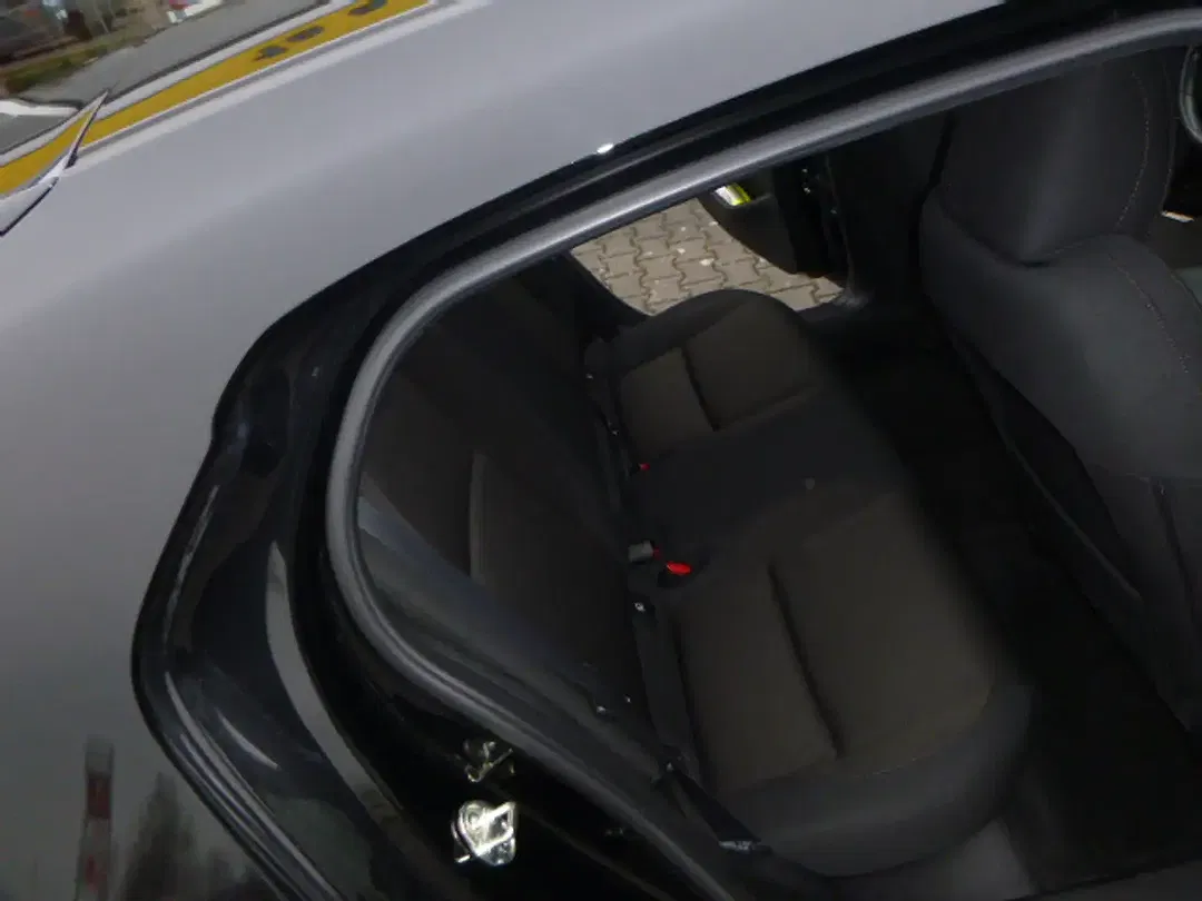 Mazda 3 2.0 SKYACTIV-X MHEV Selection Design - Thumbnail 7