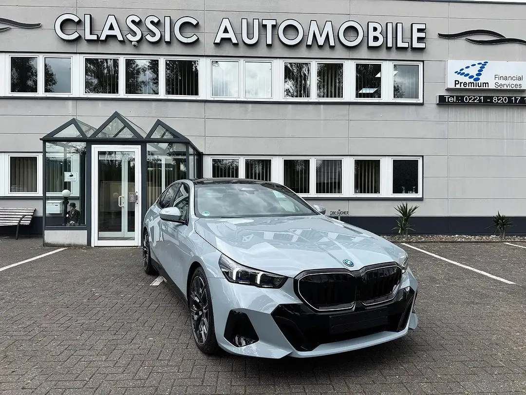 BMW 530 xDrive M Sport Pro - Thumbnail 3