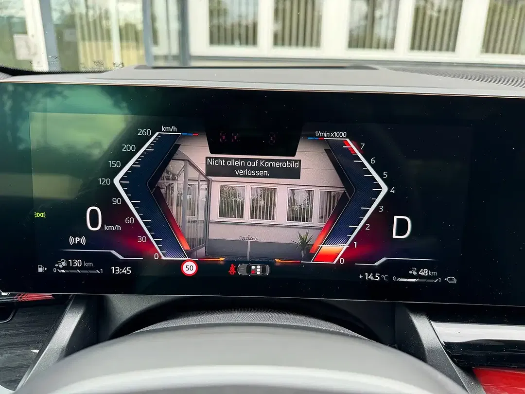 BMW 530 xDrive M Sport Pro - Thumbnail 9