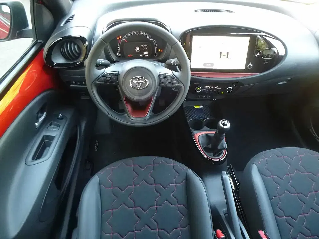 Toyota Aygo X Edition - Thumbnail 8