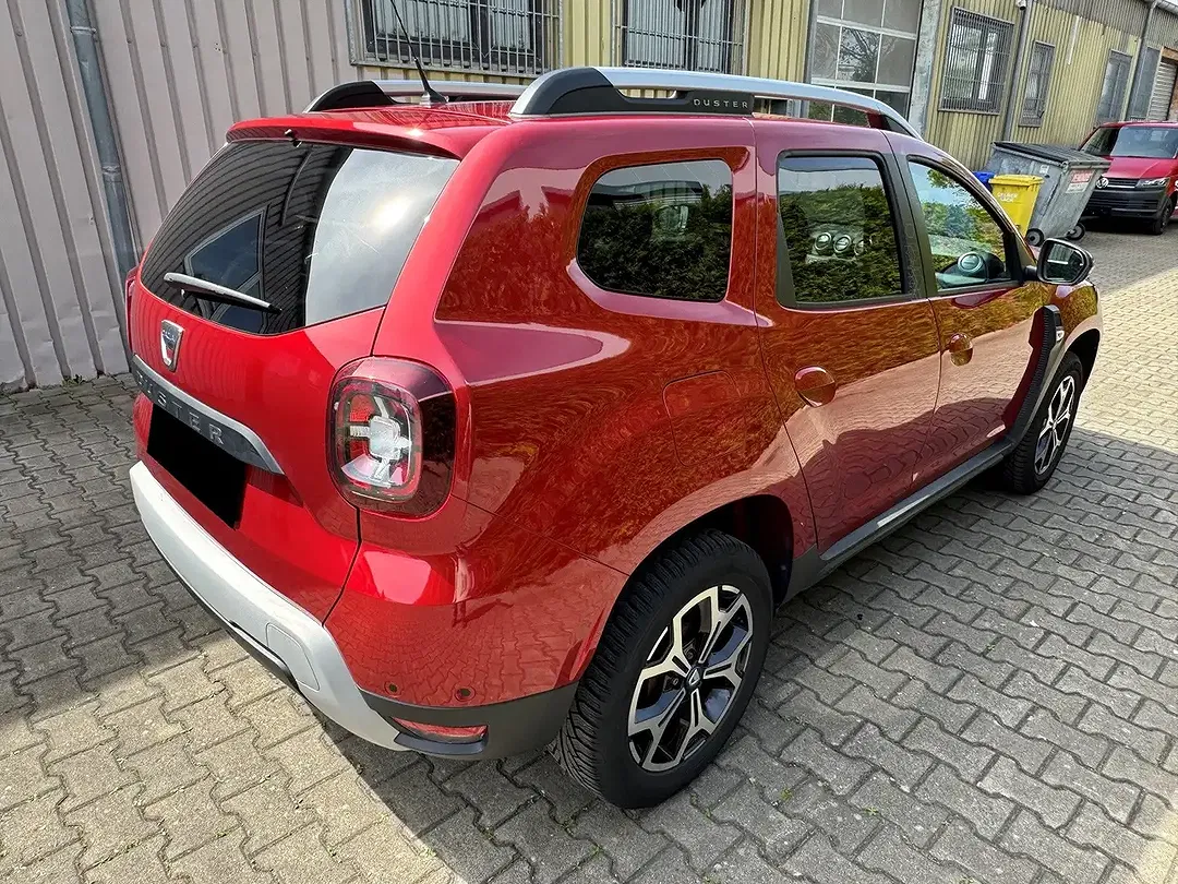 Dacia Duster Celebration - Thumbnail 3