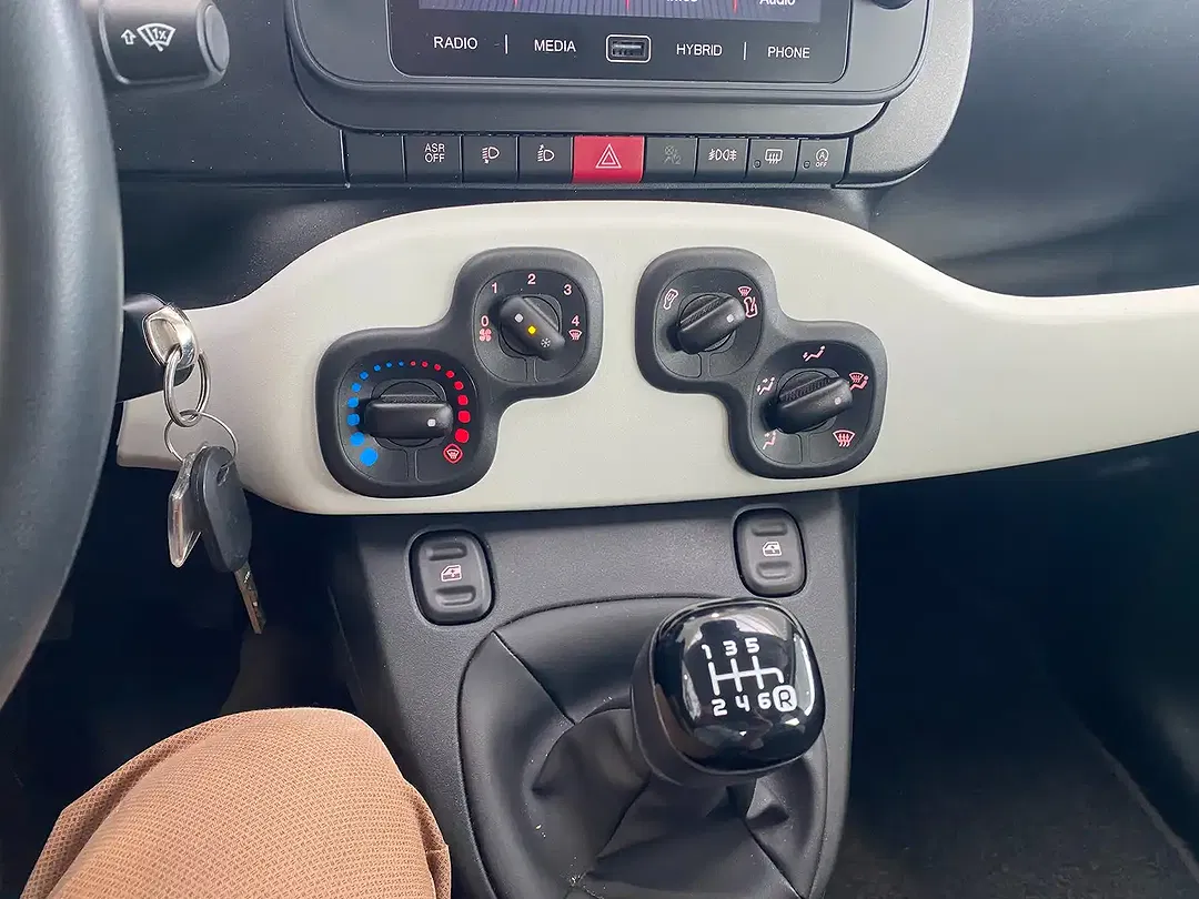 Fiat Panda 1.0 MHEV Cross - Thumbnail 13