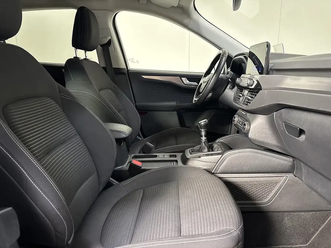Ford Kuga 1.5 Titanium - foto 2