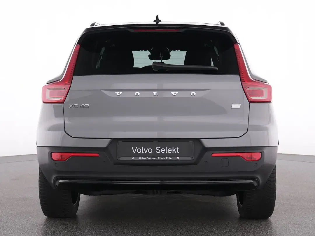 Volvo XC40 EV Core - Thumbnail 16