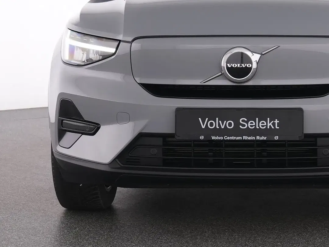 Volvo XC40 EV Core - Thumbnail 17