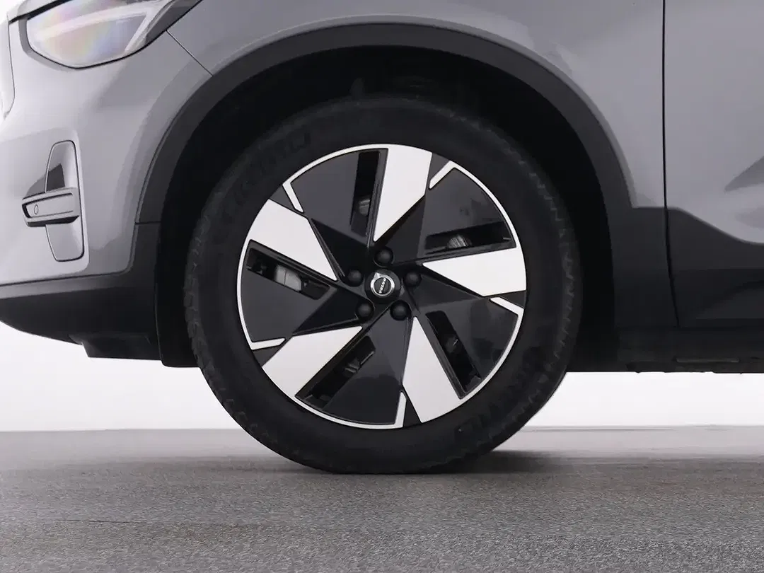 Volvo XC40 EV Core - Thumbnail 20
