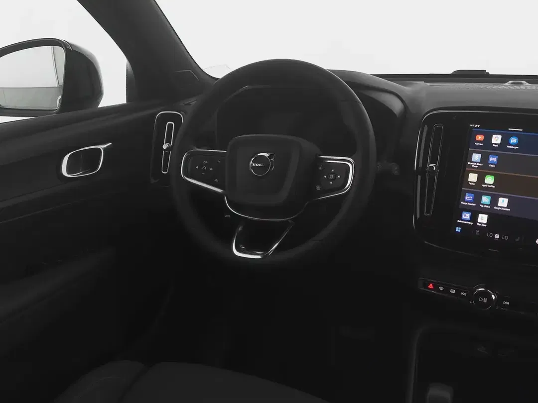 Volvo XC40 EV Core - Thumbnail 5