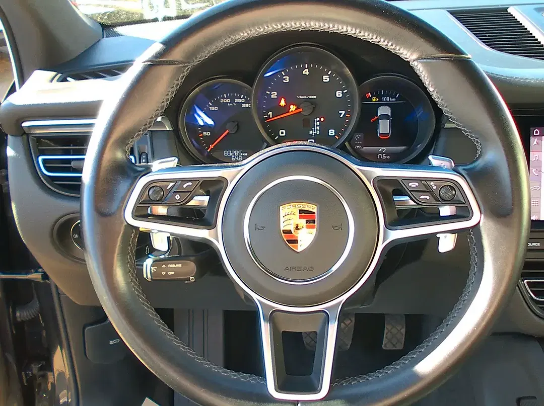 Porsche Macan - Thumbnail 10
