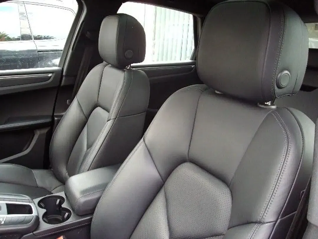 Porsche Macan - Thumbnail 13