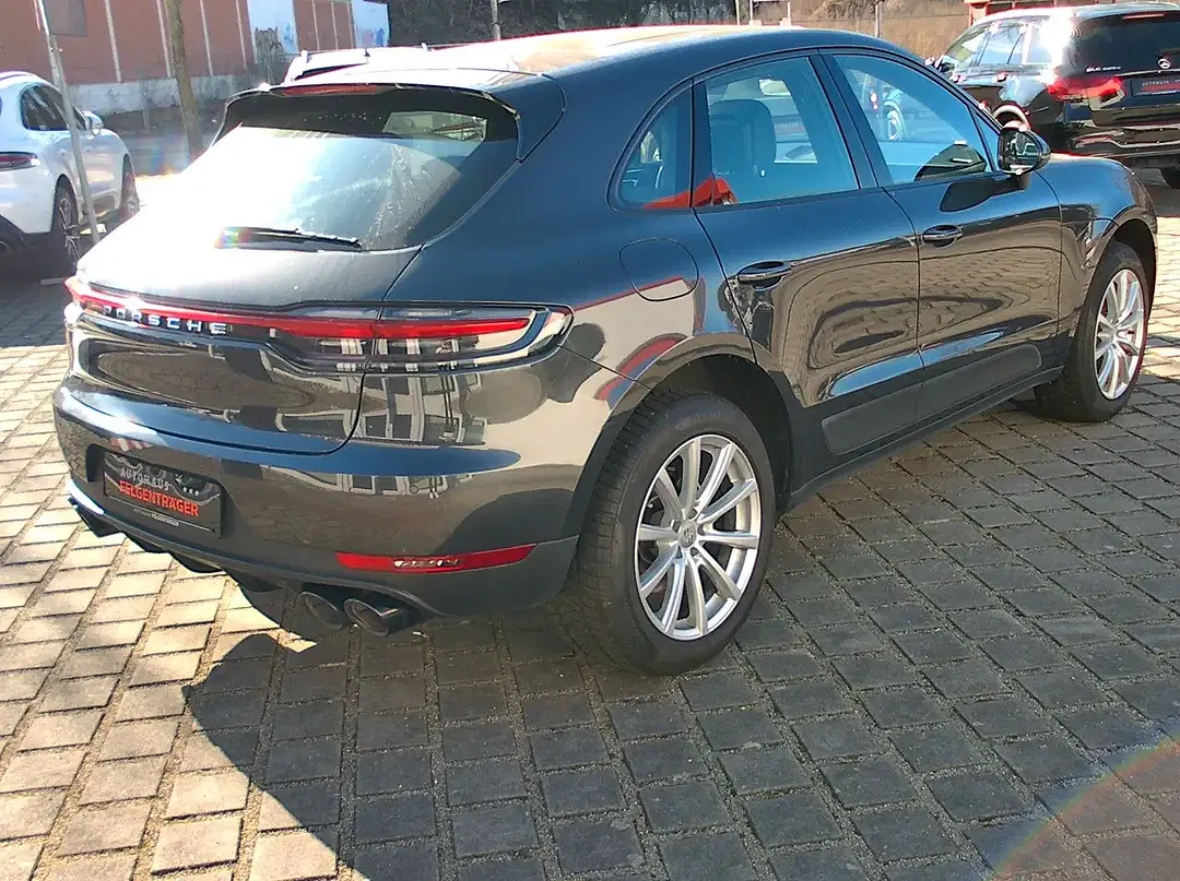 Porsche Macan - Thumbnail 6
