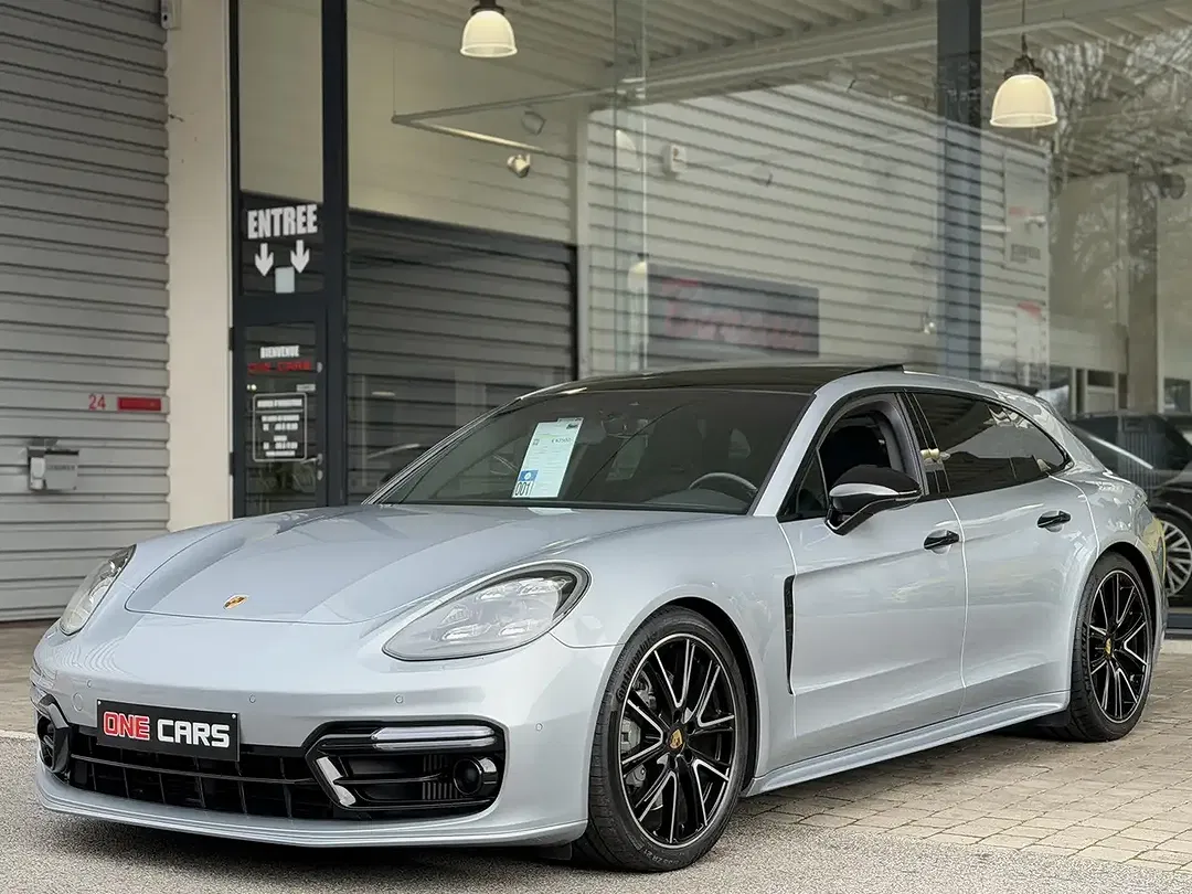 Porsche Panamera Turbo - foto 1