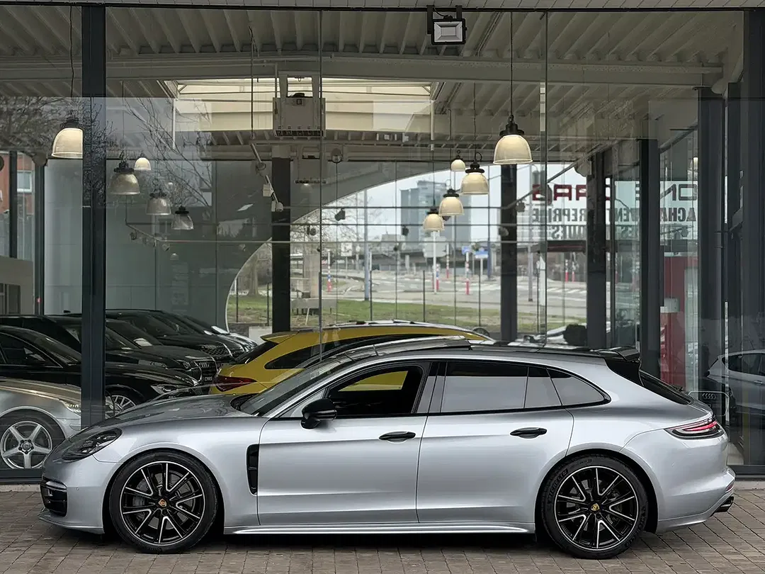 Porsche Panamera Turbo - Thumbnail 7