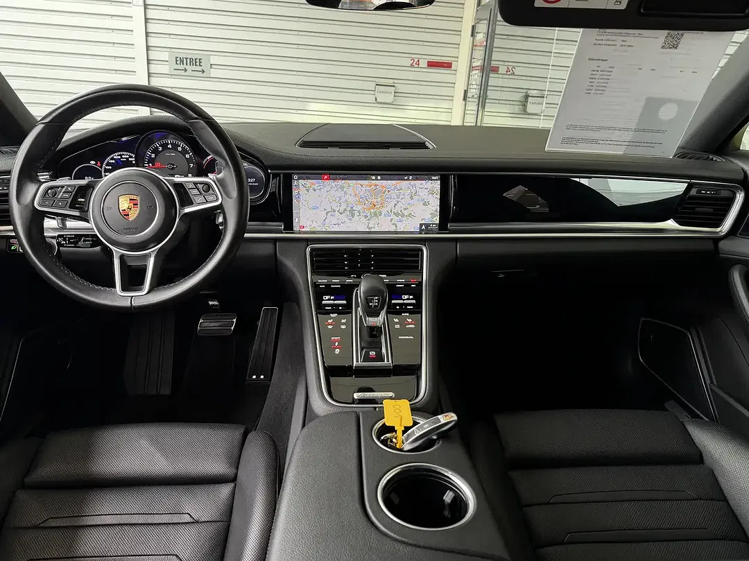 Porsche Panamera Turbo - Thumbnail 9