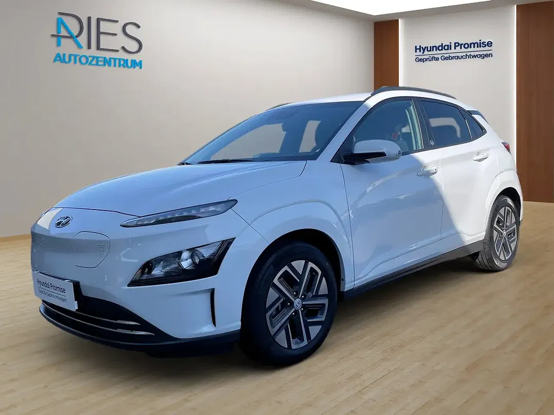 Hyundai KONA Edition 30+ - Thumbnail 1