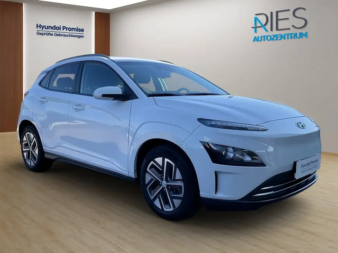 Hyundai KONA Edition 30+ - Thumbnail 2