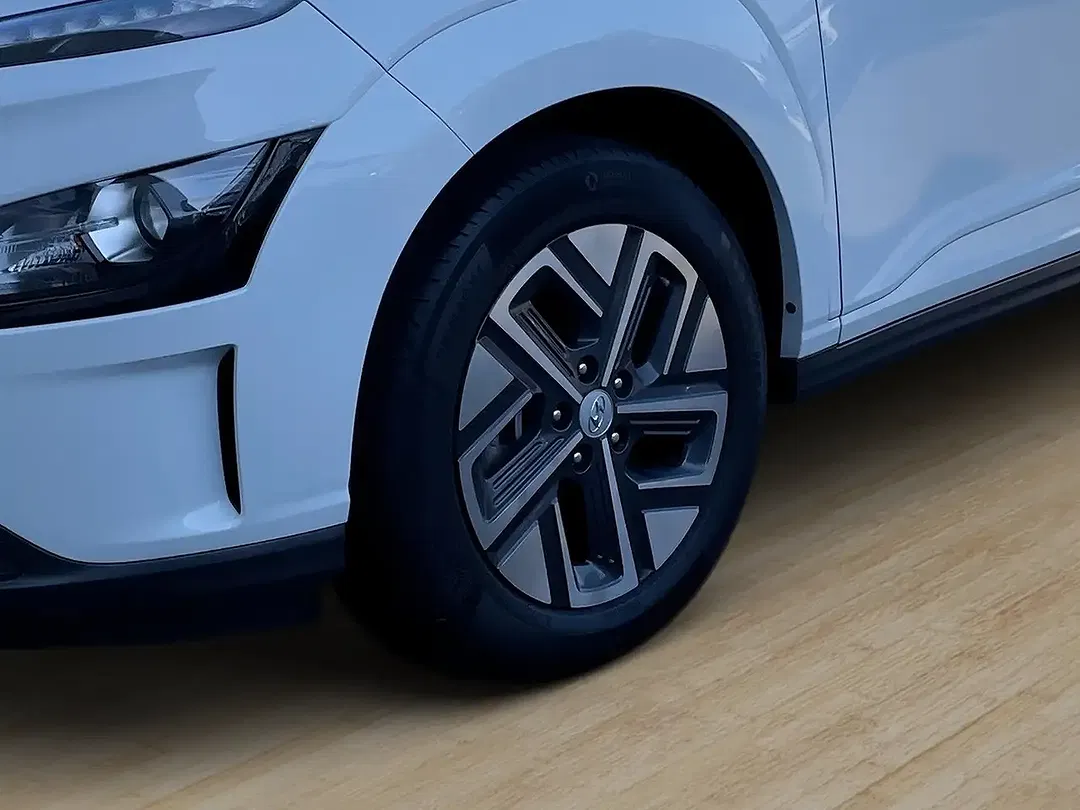 Hyundai KONA Edition 30+ - Thumbnail 6