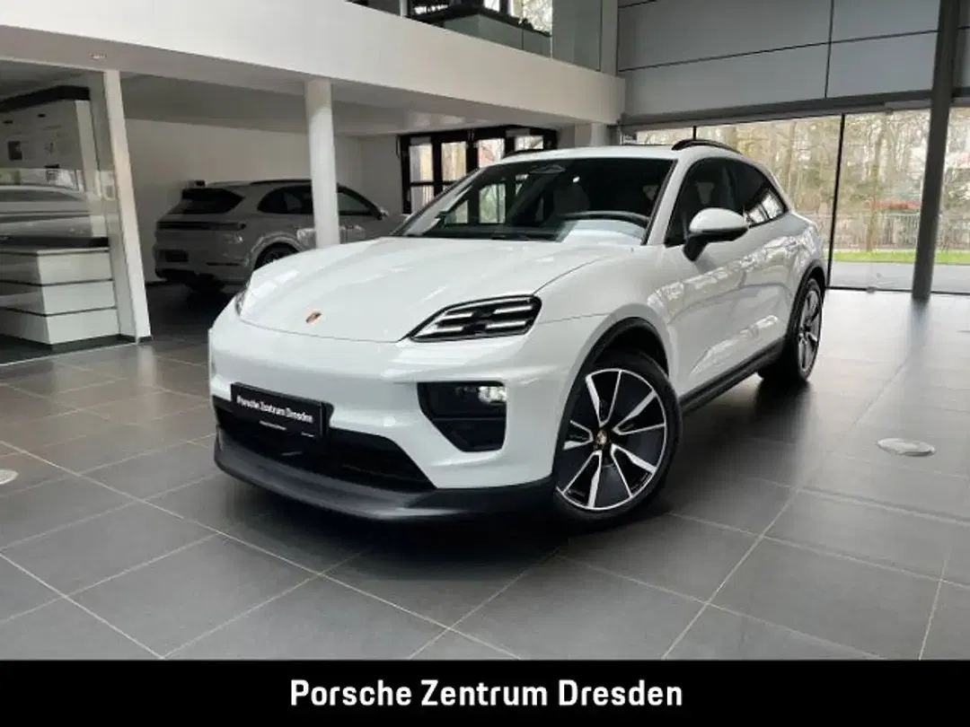 Porsche Macan 4 Plus - foto 1