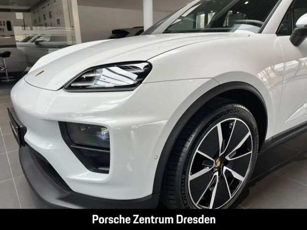 Porsche Macan 4 Plus - Thumbnail 12