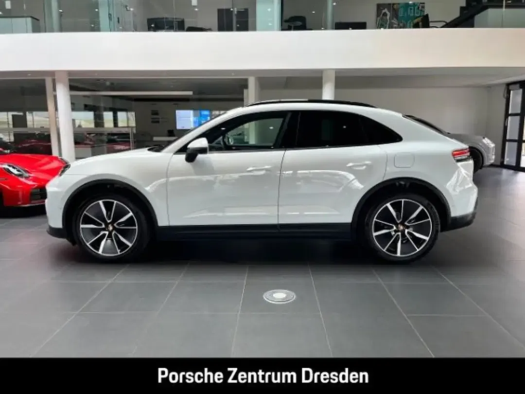Porsche Macan 4 Plus - foto 2