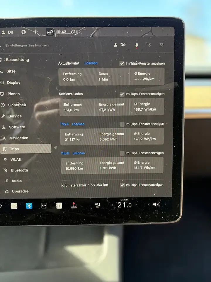 Tesla Model Y RWD Performance Standard Range - Thumbnail 13