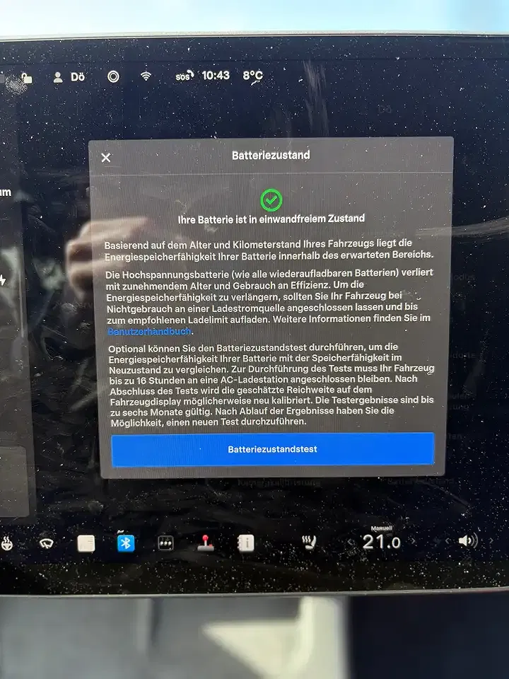 Tesla Model Y RWD Performance Standard Range - Thumbnail 14