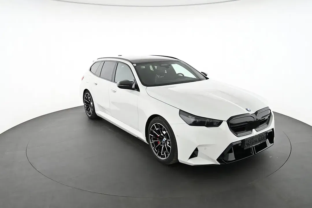 BMW M5 - Thumbnail 10