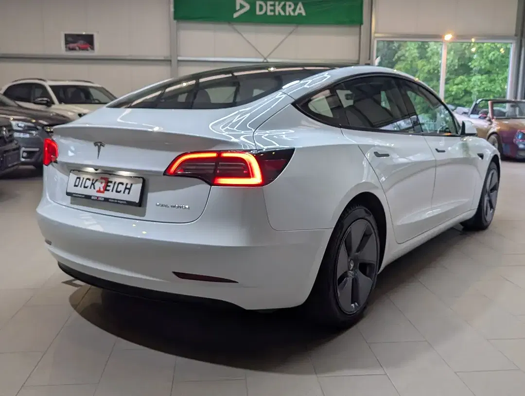 Tesla Model 3 AWD Dual Motor Long Range - Thumbnail 5