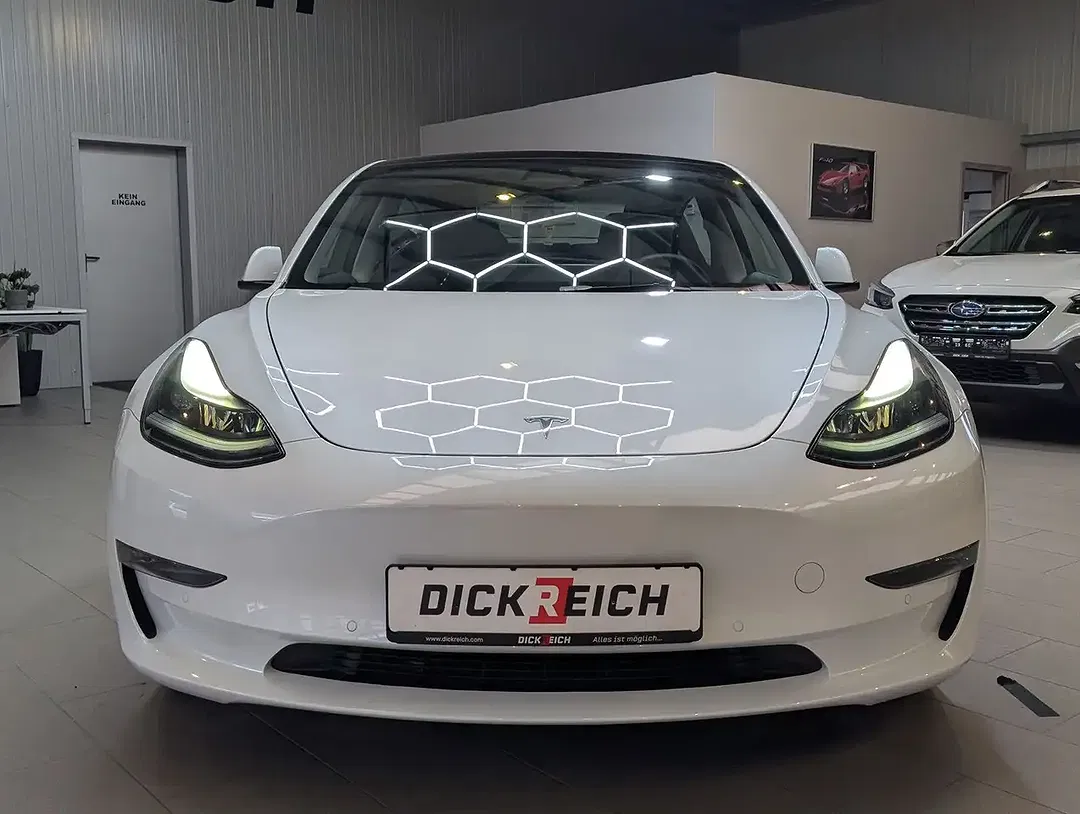 Tesla Model 3 AWD Dual Motor Long Range - Thumbnail 8