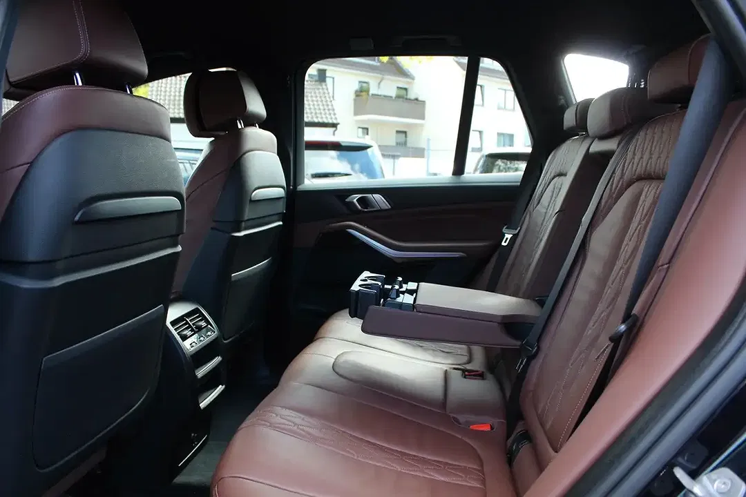 BMW X5 M Sport Individual - Thumbnail 16