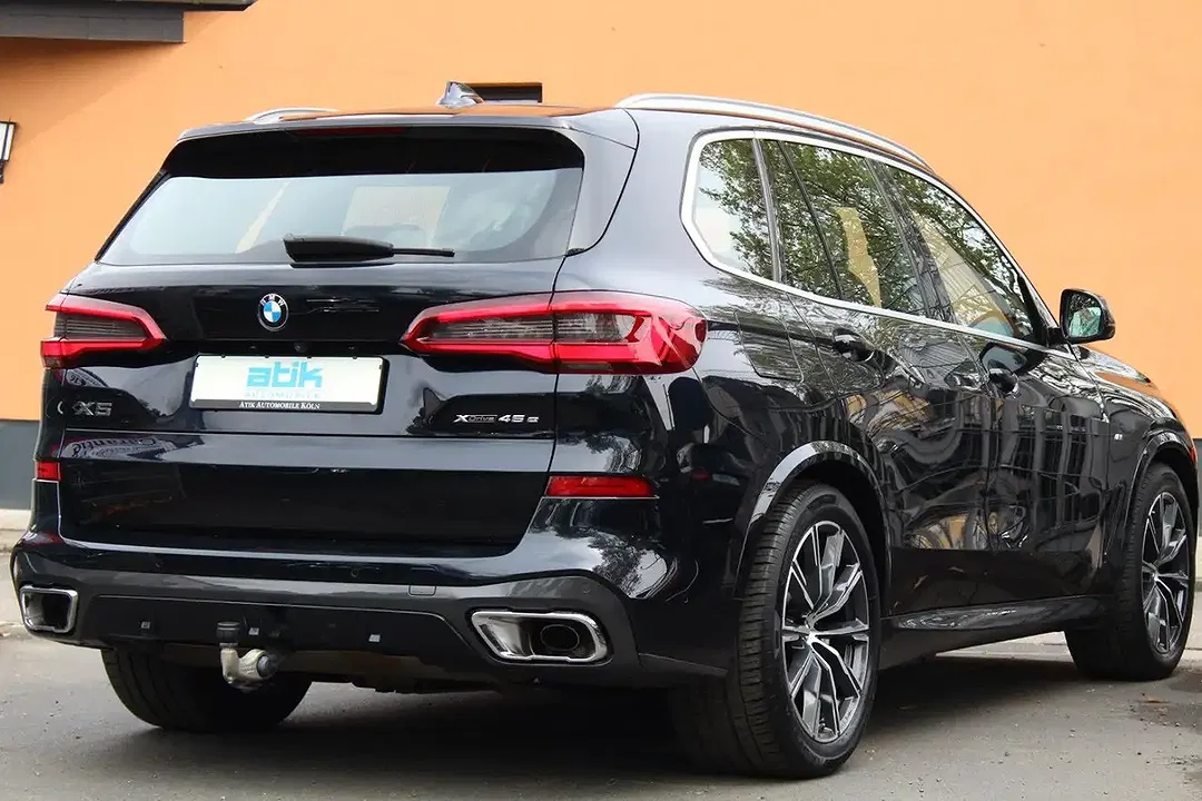BMW X5 M Sport Individual - Thumbnail 2
