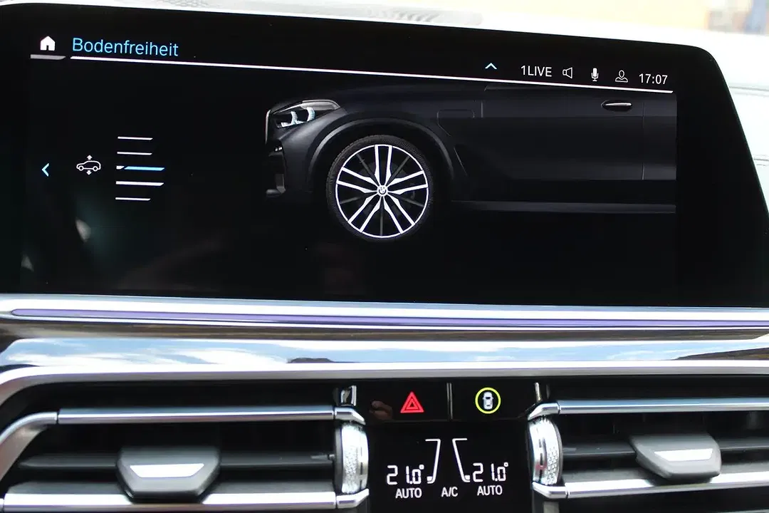 BMW X5 M Sport Individual - Thumbnail 25