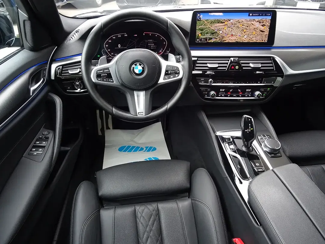 BMW 520 AUT M Touring - Thumbnail 10