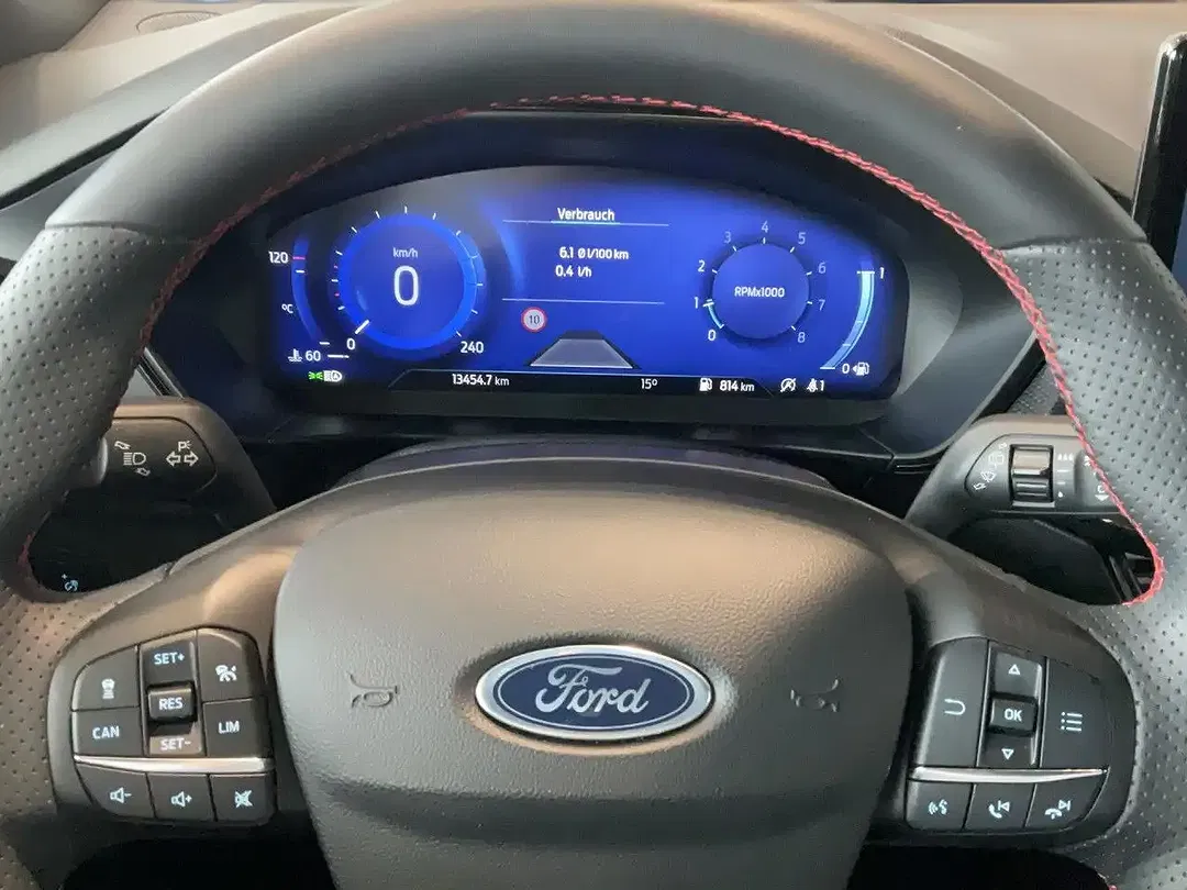 Ford Focus ST-Line X - Thumbnail 14