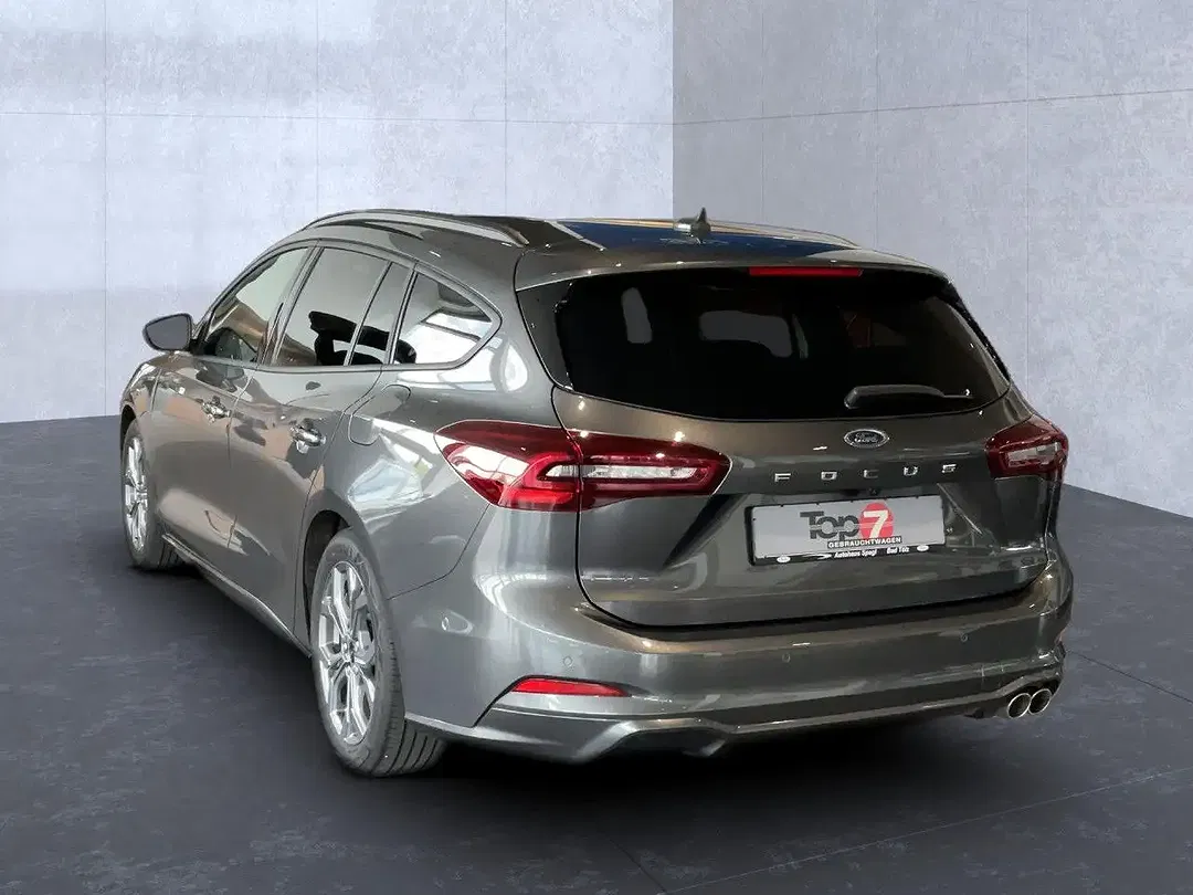 Ford Focus ST-Line X - Thumbnail 3