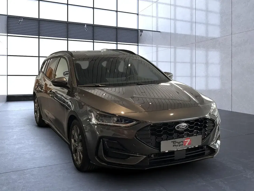 Ford Focus ST-Line X - Thumbnail 5