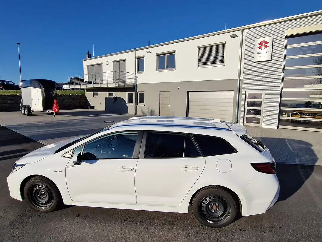 Suzuki Swace Hybrid 1.8 CVT Comfort - foto 2